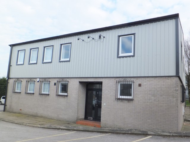 Commercial space to let in Buxton